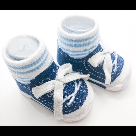 Baby Boys Sock & Hat set - Picture 2 of 5
